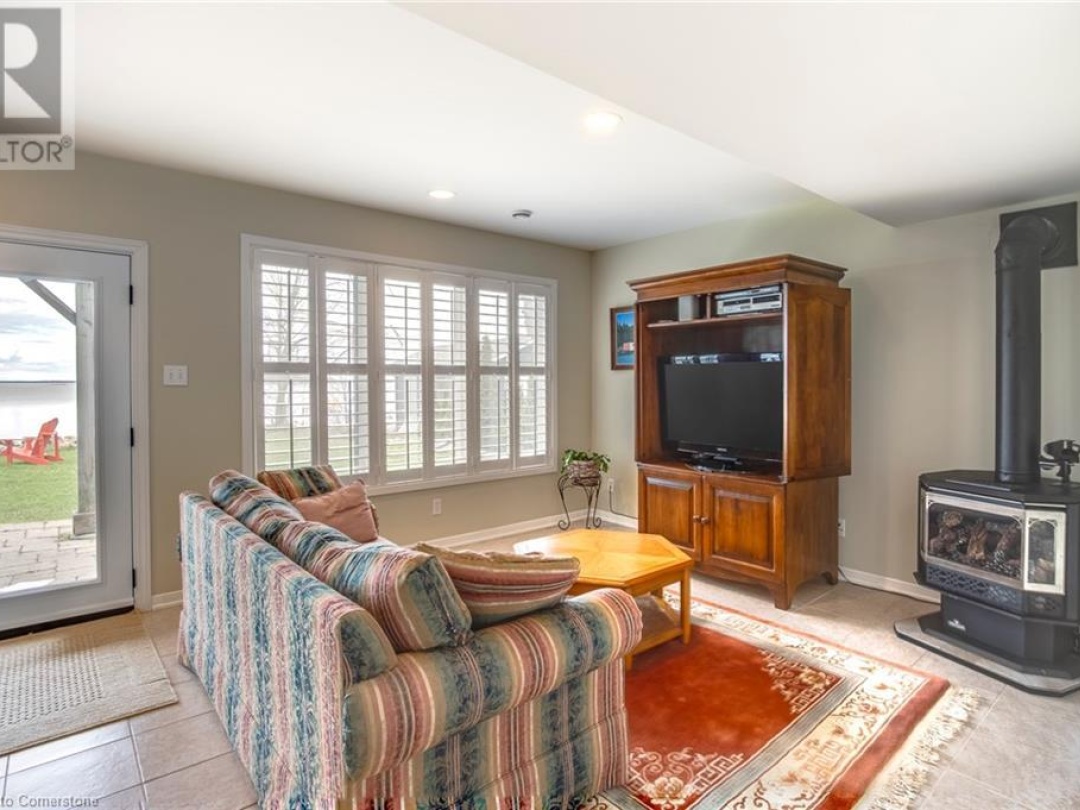 14 Lighthouse Crescent S, Georgian Bay