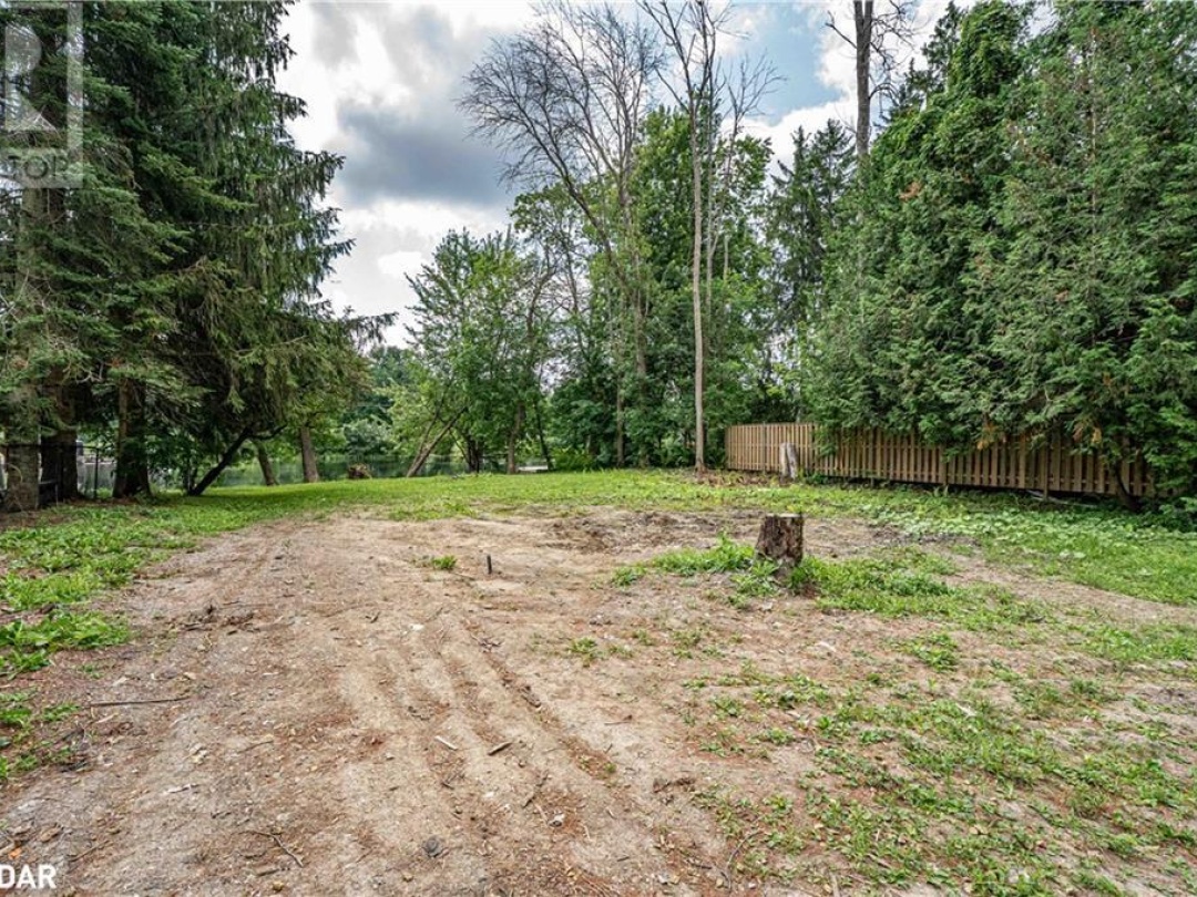 1705 PENINSULA PT ROAD, 