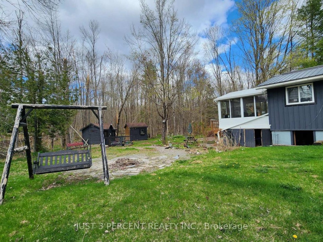 55 Northern Avenue, Little Bald Lake