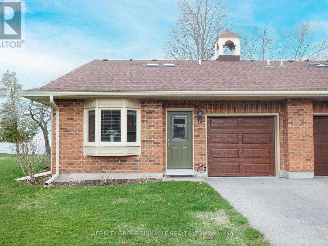 16 B90 Parklawn Boulevard, Lake Simcoe