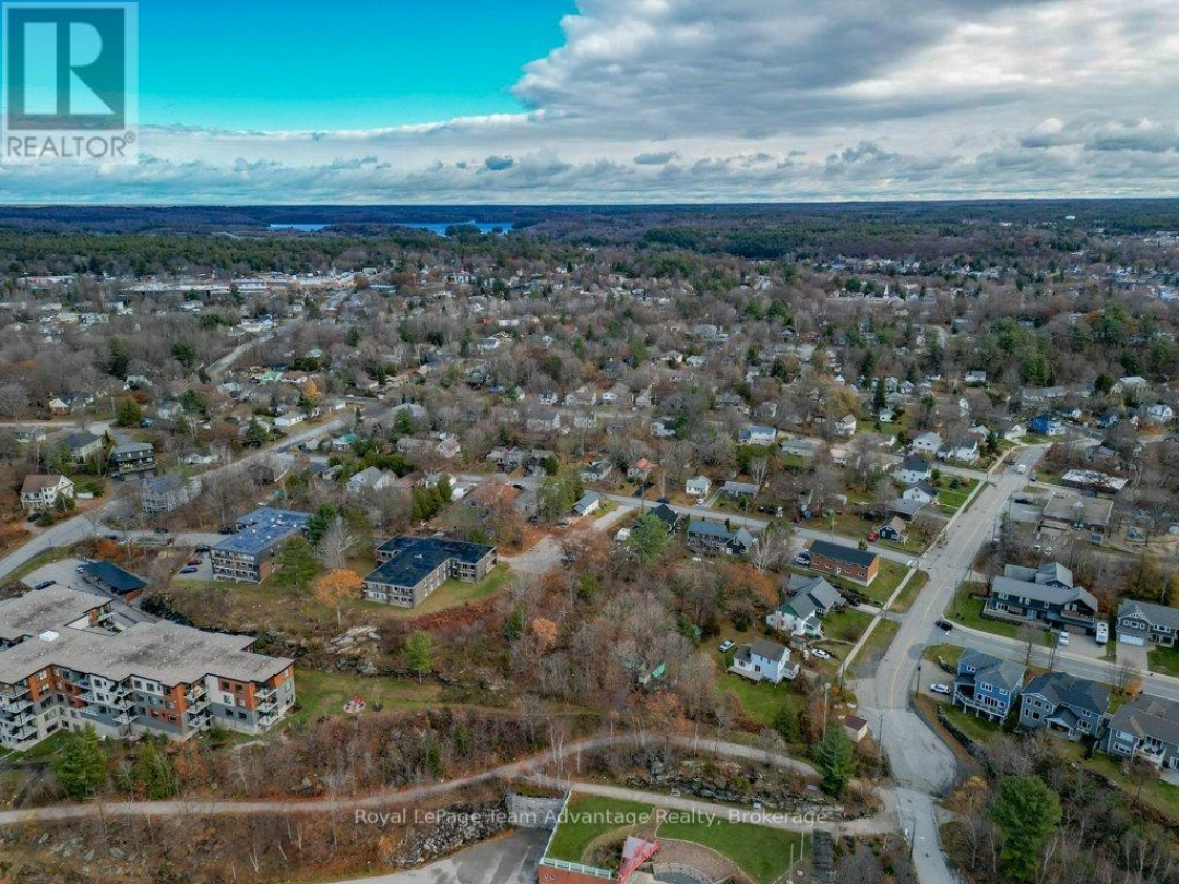 103 - 100 BEACONVIEW HEIGHTS, 