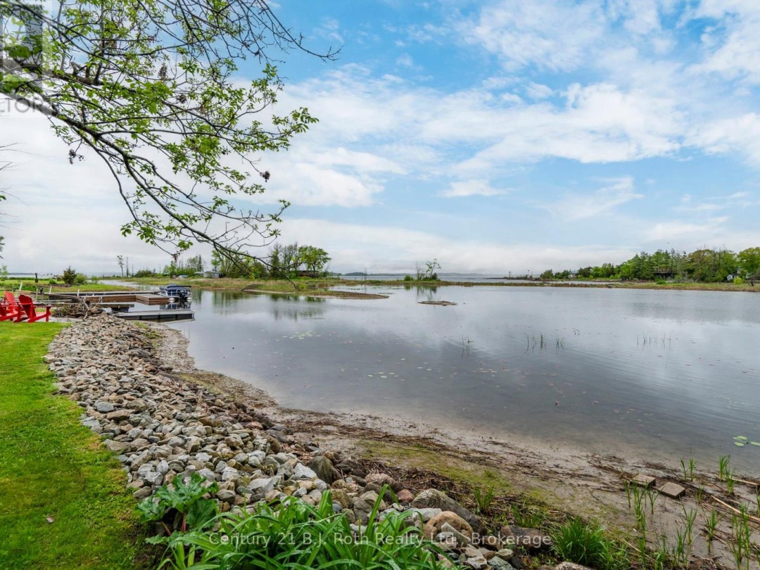 24 WILCOX ROAD, Georgian Bay