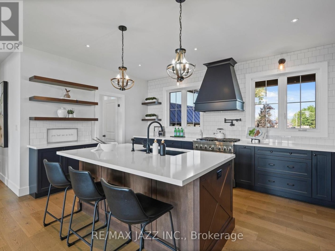 48 PLEASANT VIEW CRESCENT, 