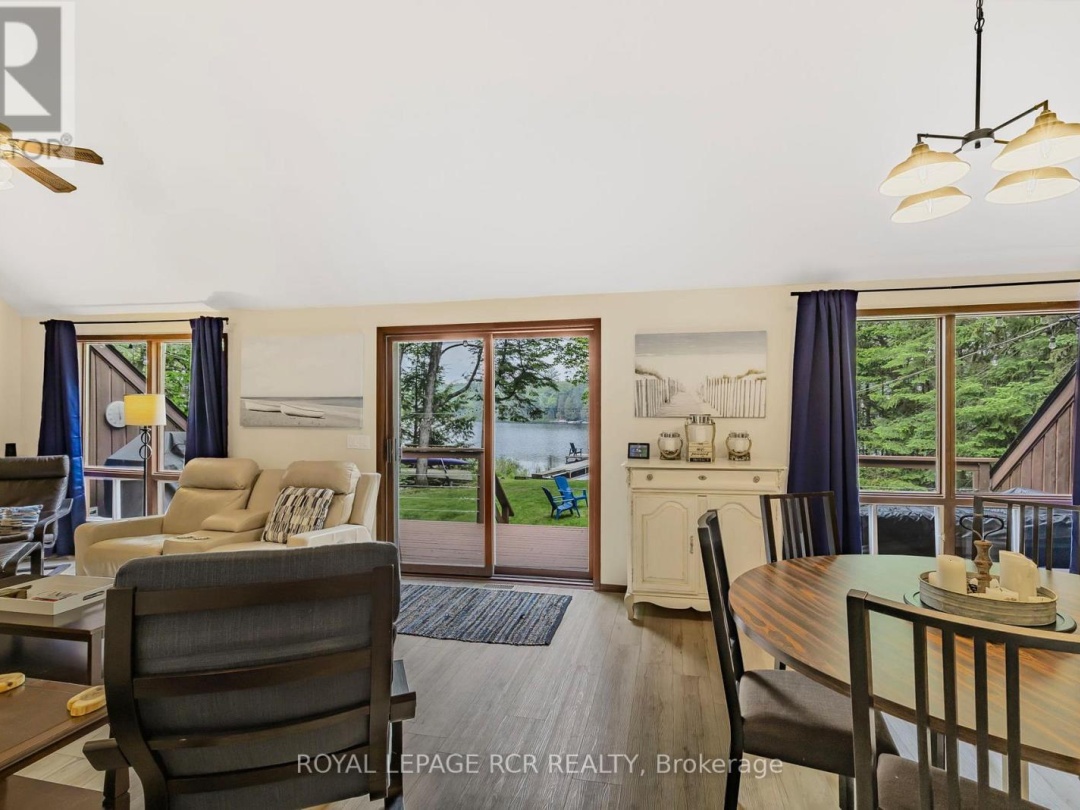 1034 BIRD LAKE CRESCENT, 