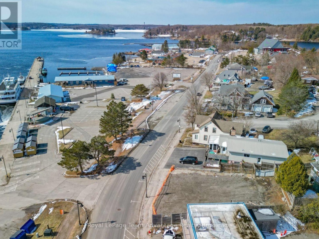 22 Bay Street, Parry Sound