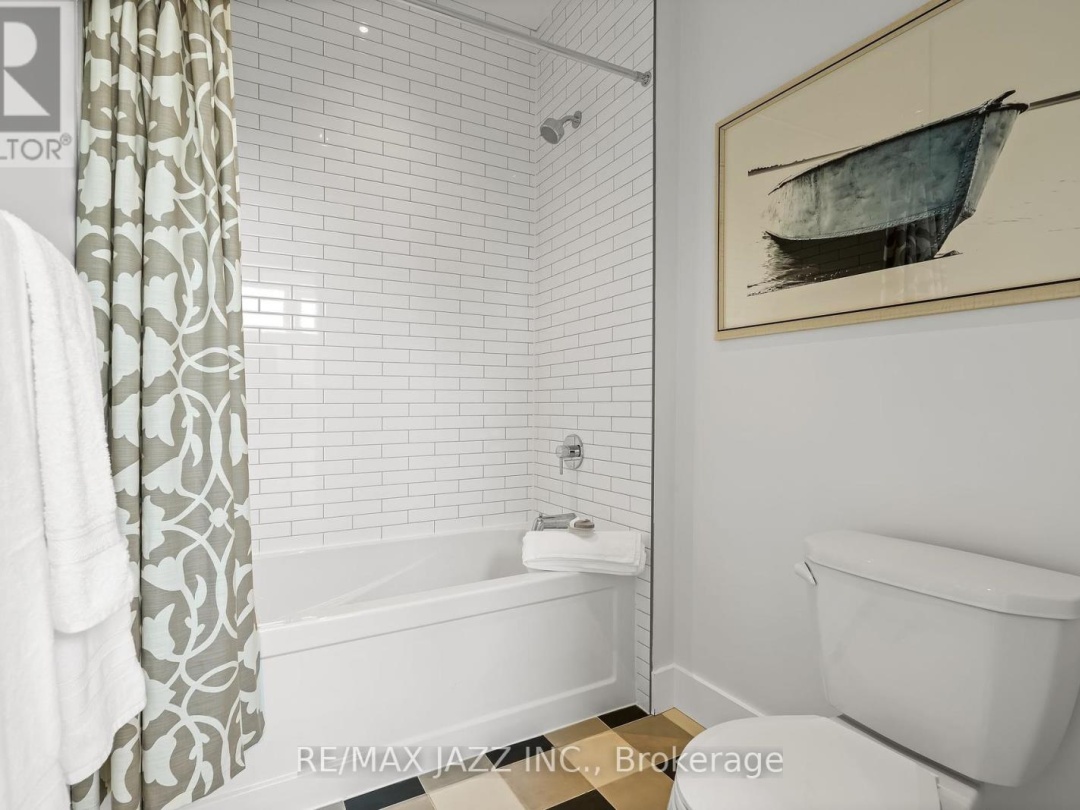 48 PLEASANT VIEW CRESCENT, 