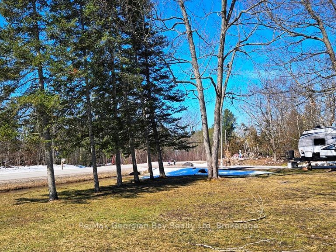 295 Duck Bay Road, Tay