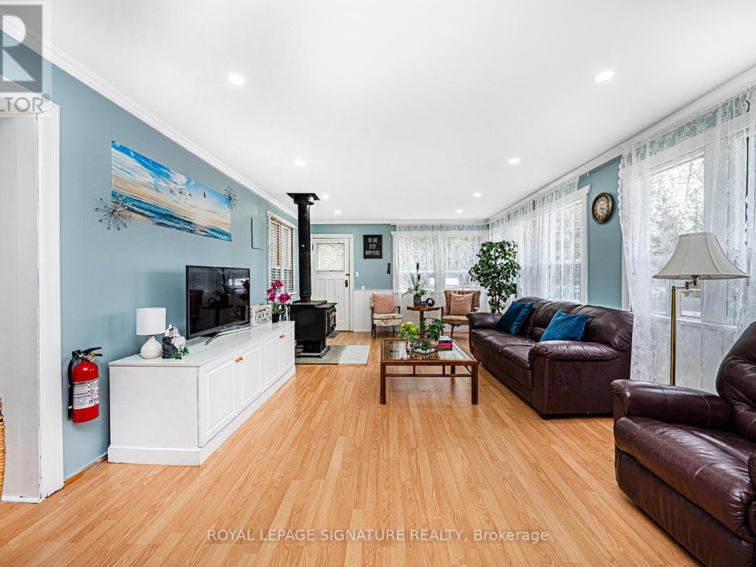 1270 Wessell Road, East Moore Lake