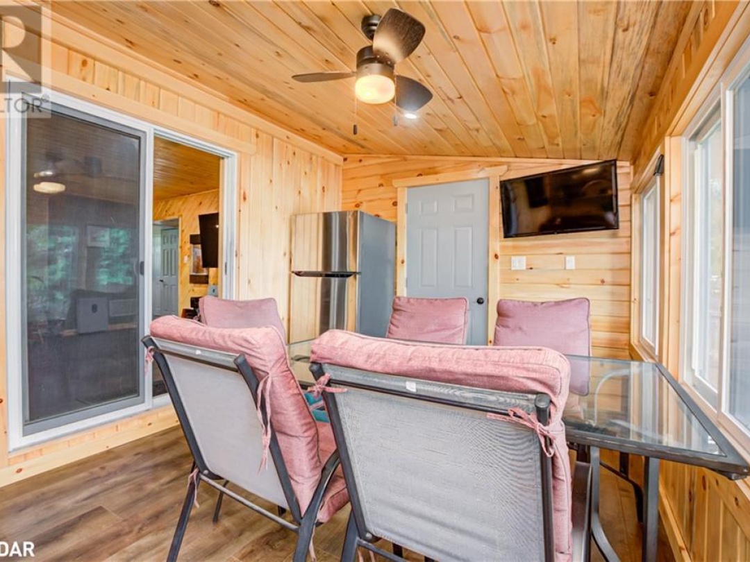 1105 LAKESHORE ROAD Road, Gooderham Lake