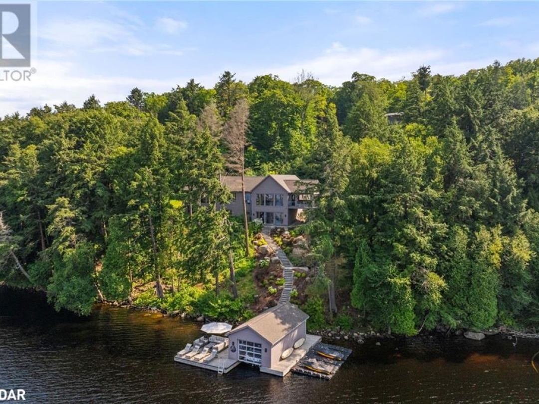 124 CLAREN CRESCENT Crescent, 