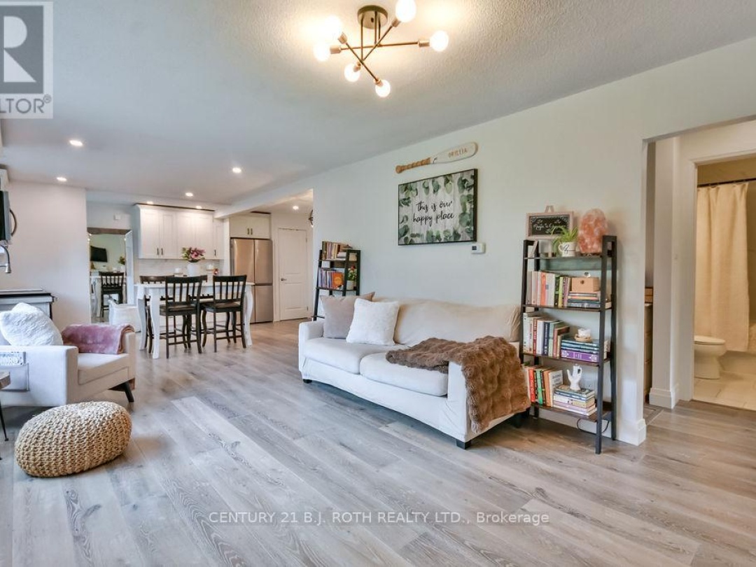 2695 CUMBERLAND ROAD, 