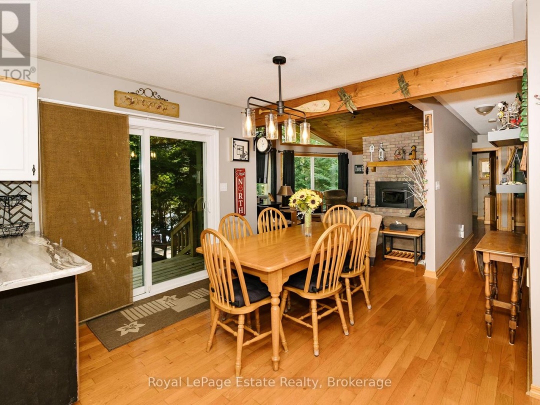 1157 BETWEEN LAKES TRAIL, Soyers Lake
