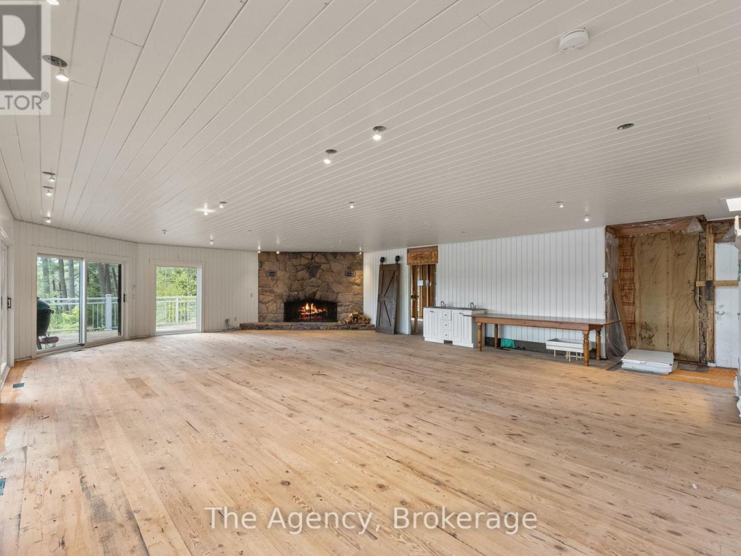 80 Tall Timbers Road, Lake Joseph