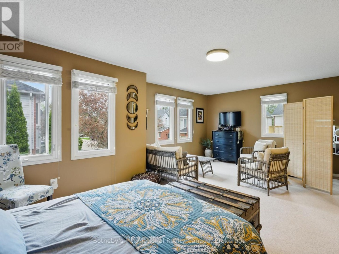 66 - 50 SHORELINE DRIVE, Lake Muskoka