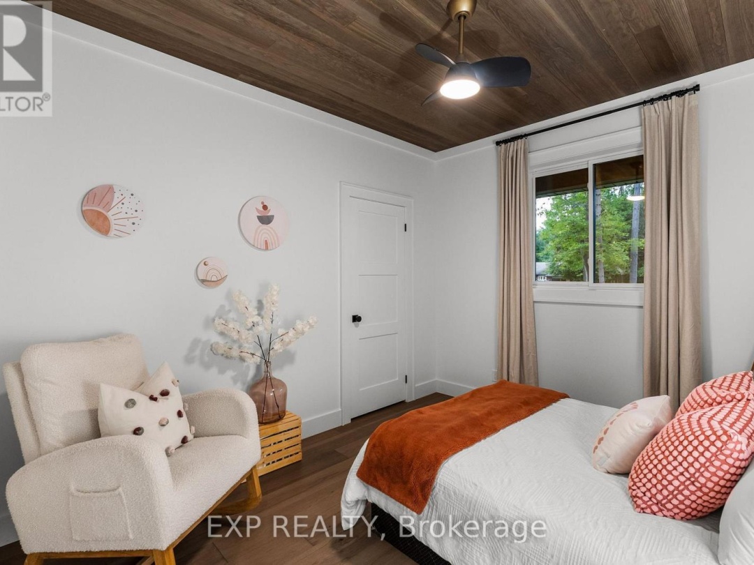 50 FAIRLIGHT GLEN CRESCENT, 