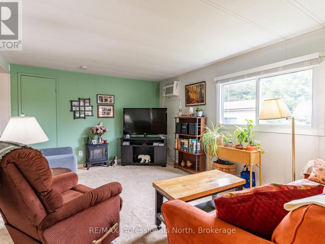 1025 SEVENTH LANE, 