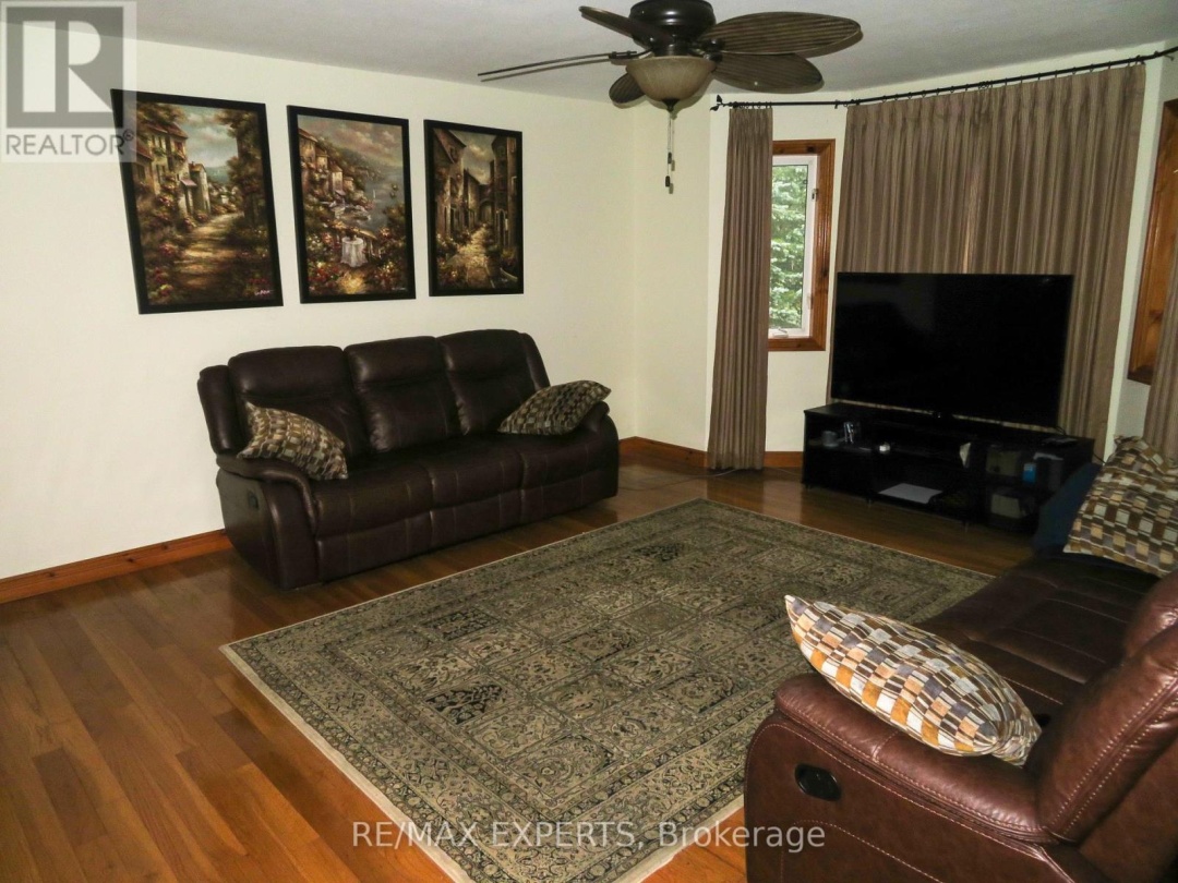3771 HARRY'S LANE, 