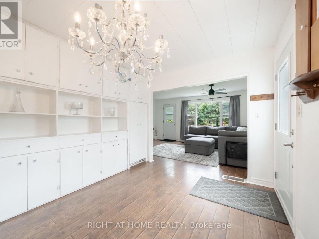 3392 CORONATION AVENUE, 