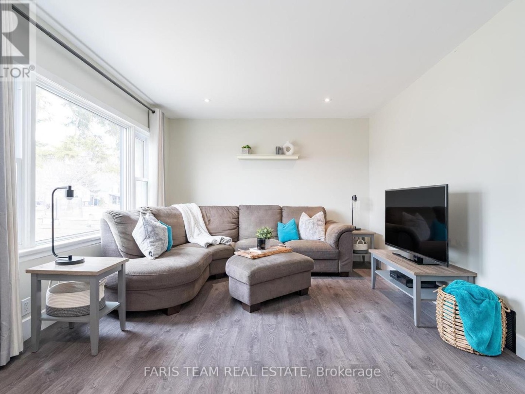91 Bond Street, Orillia