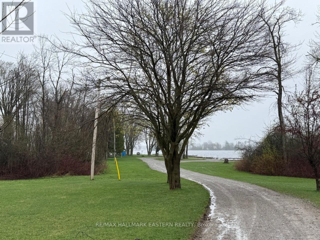 248 Crosby Drive, Pigeon Lake