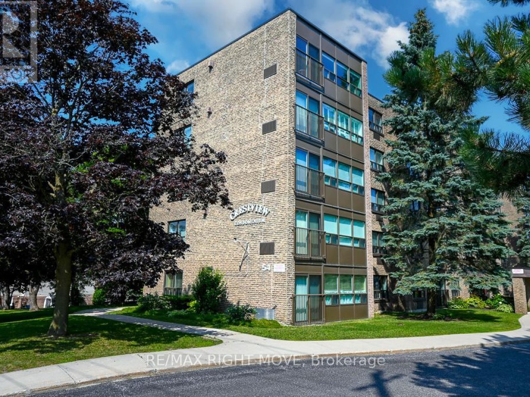102 54 Fittons Road W, Orillia