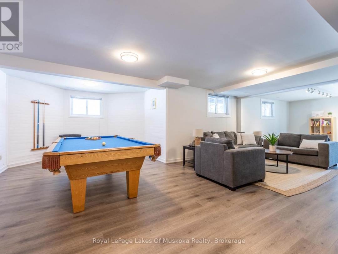 1420 Limberlost Road, Pell Lake
