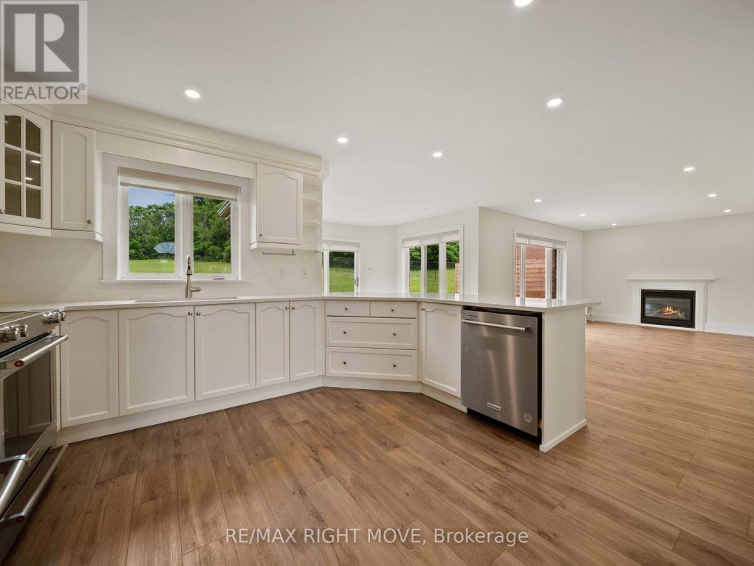 1348 HAWK RIDGE CRESCENT, 