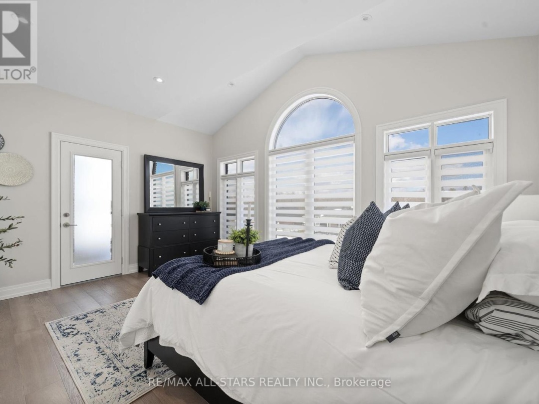 16 AVALON DRIVE, Sturgeon Lake
