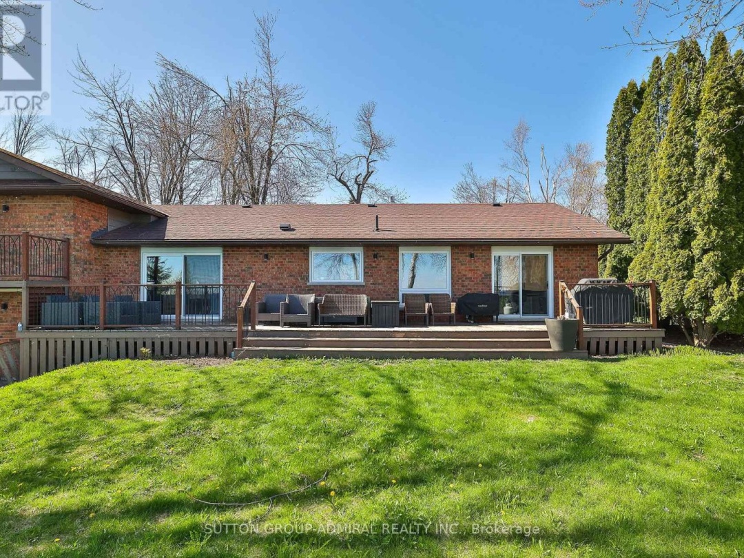 112 Bayshore Drive, Lake Simcoe