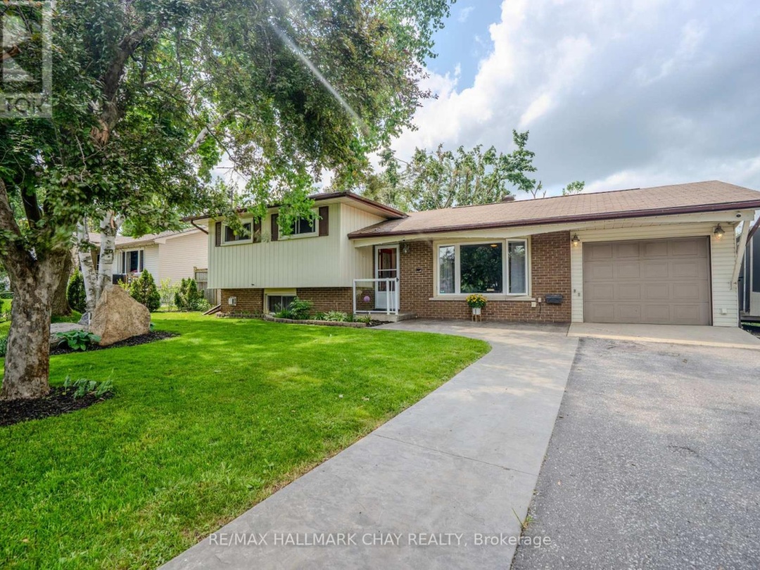 2 WALLIS STREET, 