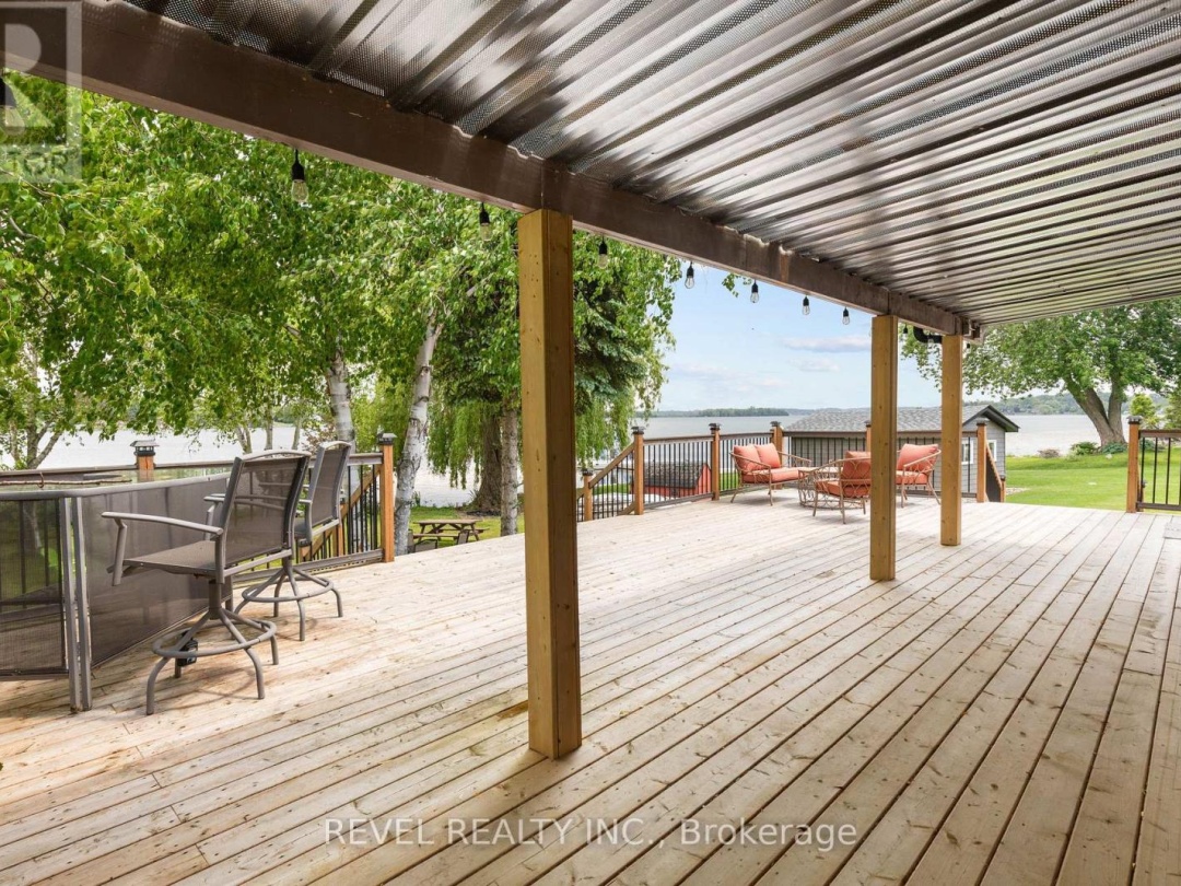 3 HILLSIDE DRIVE, 