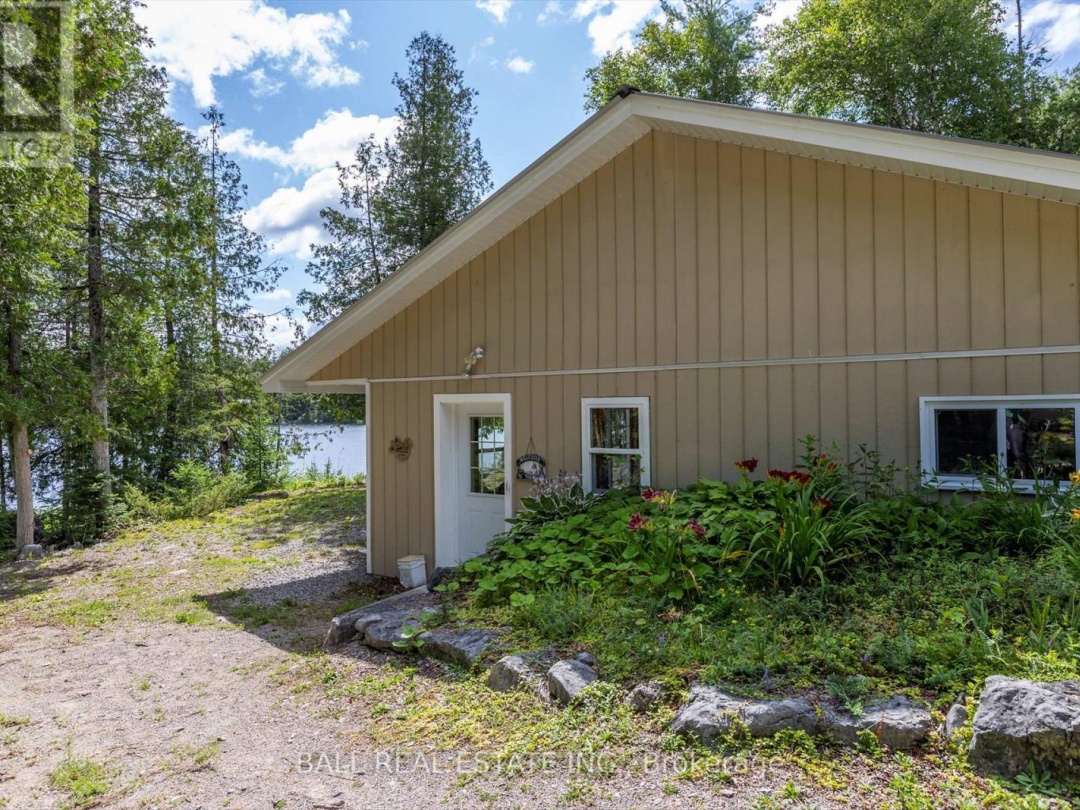 1330 COUNTY RD 49, 