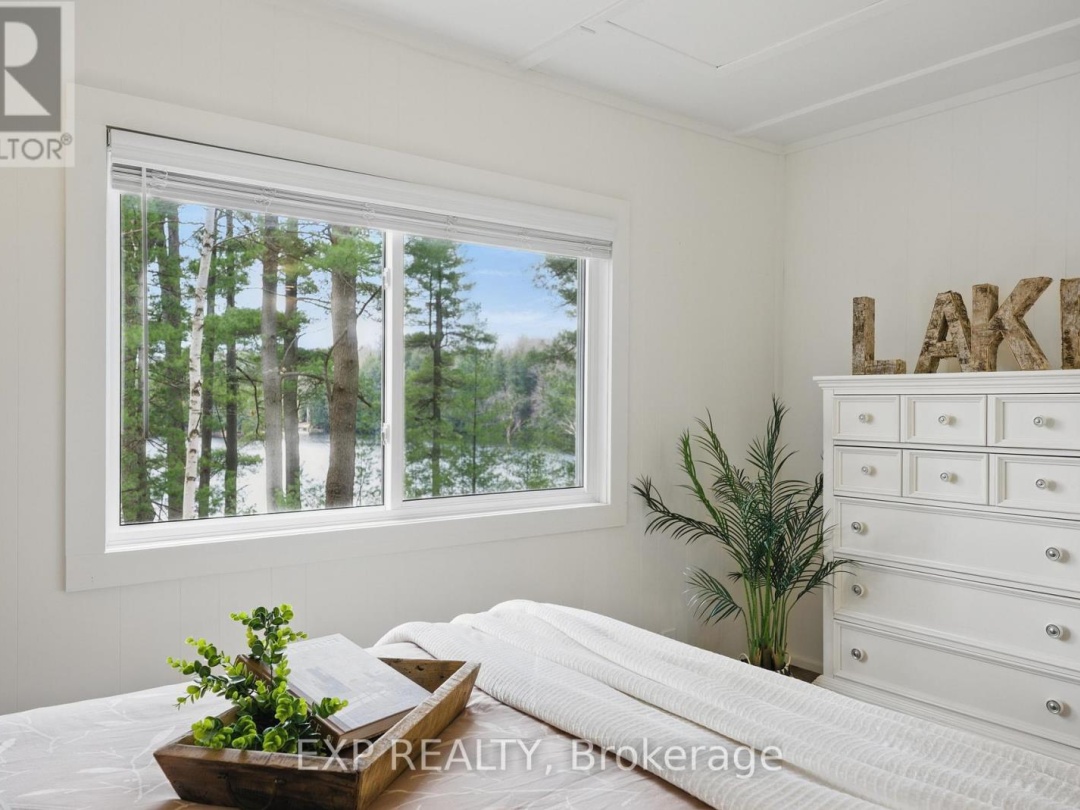 5B SOUTHWELL DRIVE, Horseshoe Lake