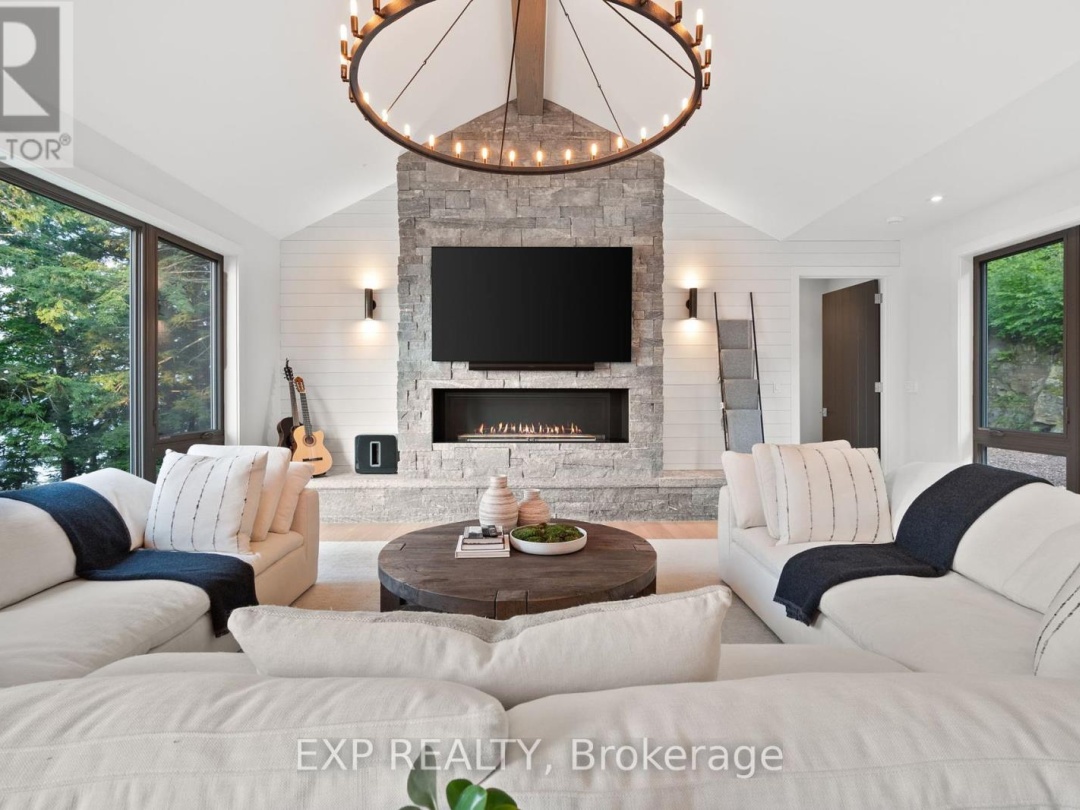 124 Claren Crescent, Lake Vernon