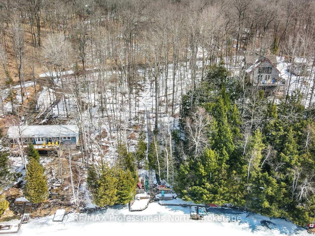 1025 Manitou Road, Little Dudmon Lake