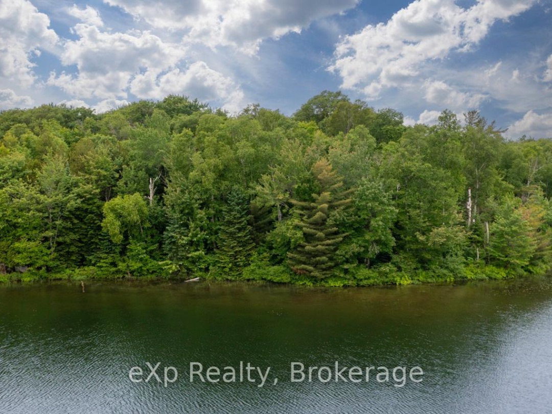 3 KINGFISHER ROAD, 