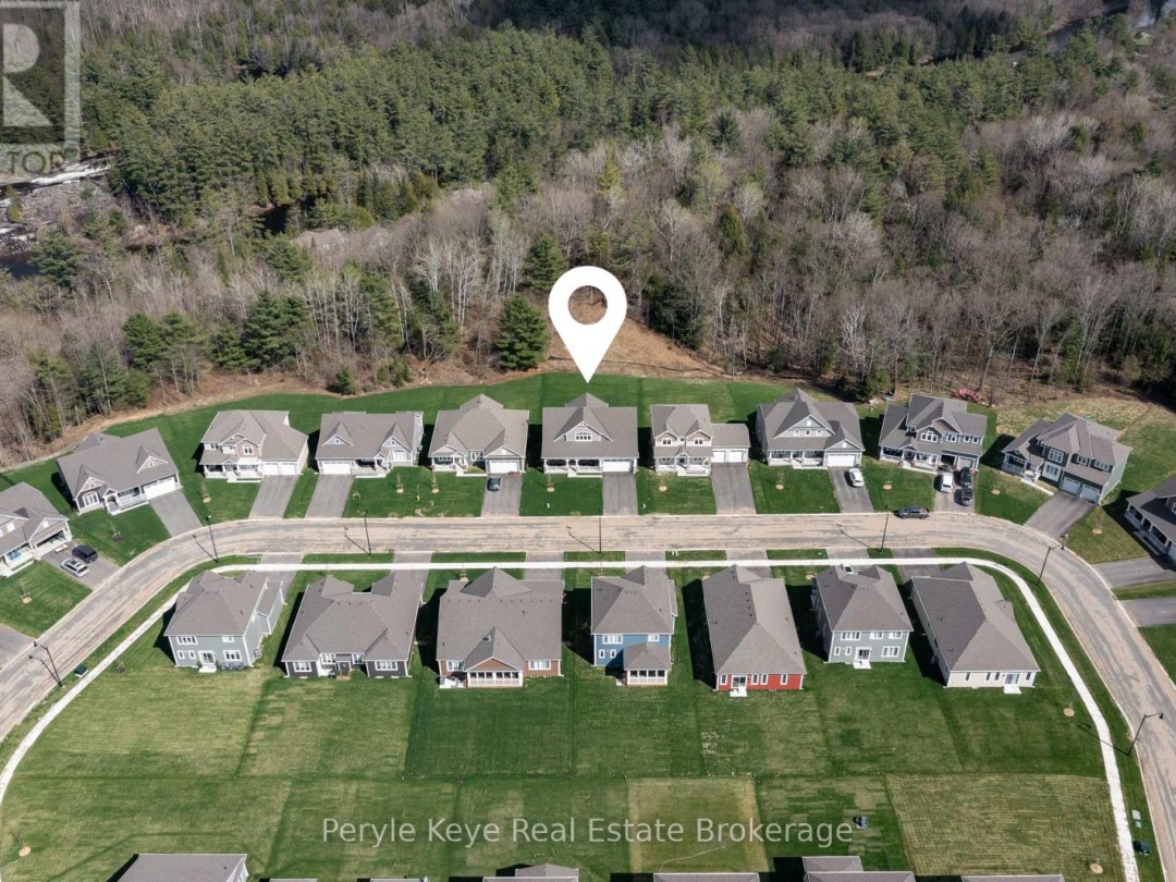 30 Dyer Crescent, Bracebridge