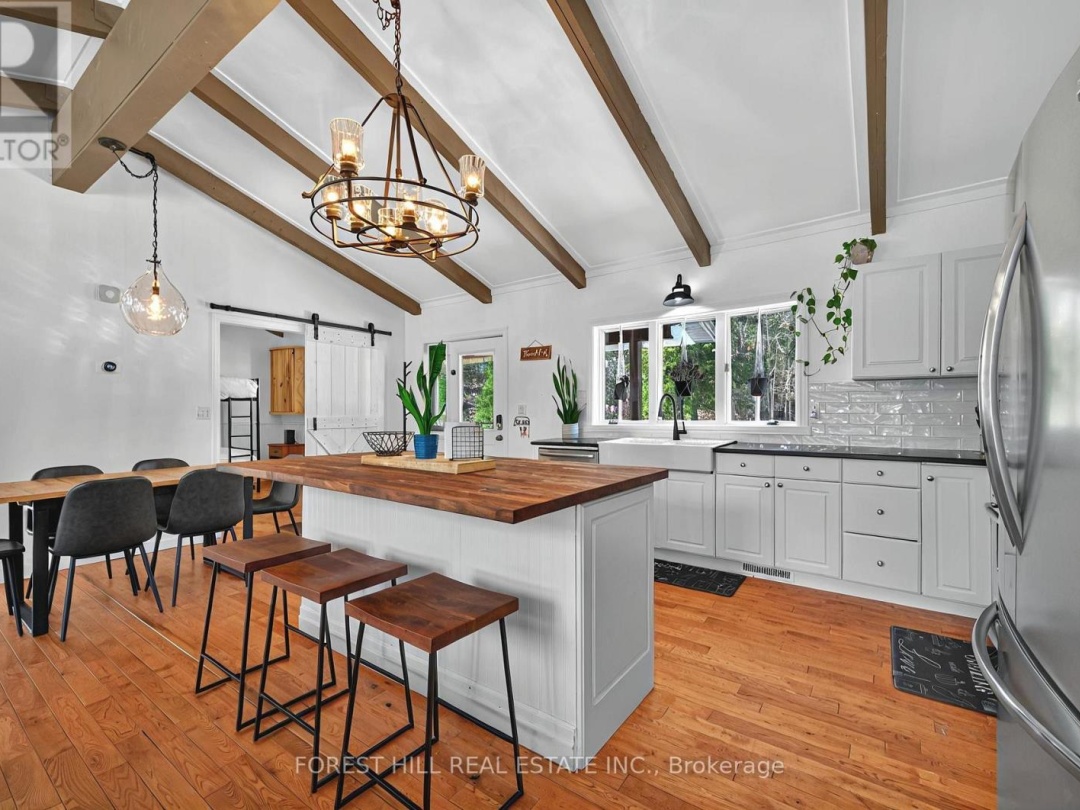 31 Glen Acres Road, Big East Lake