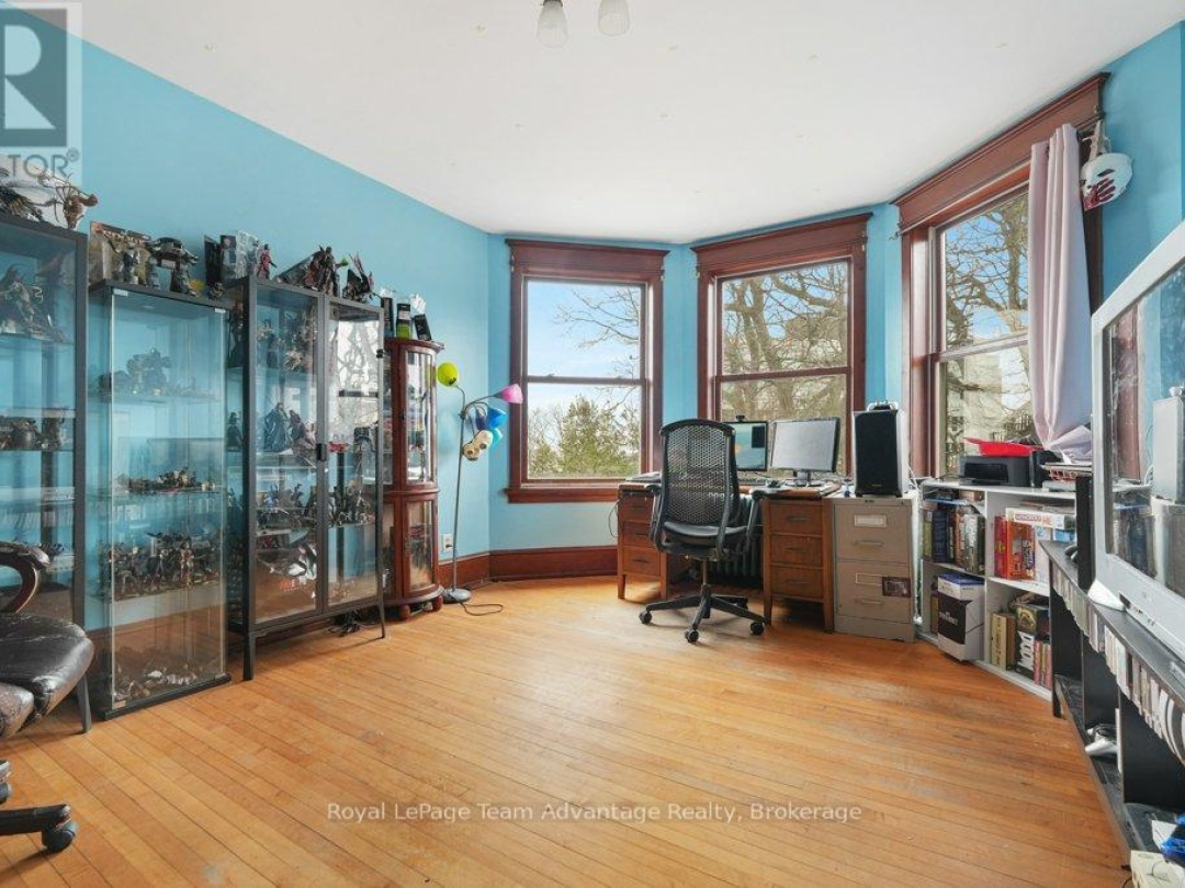 20 Belvedere Avenue, Parry Sound