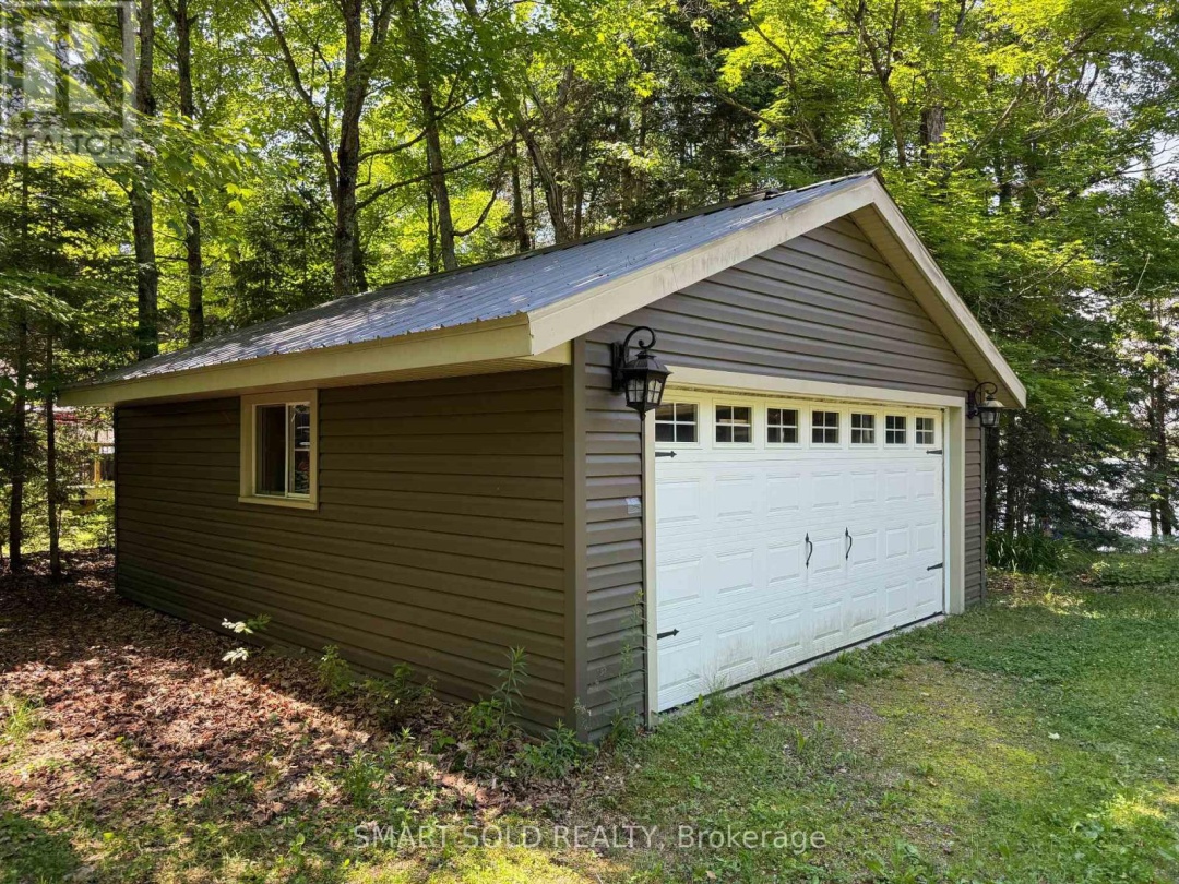 105 MUSKOKA GLENS COTTAGE ROAD, 