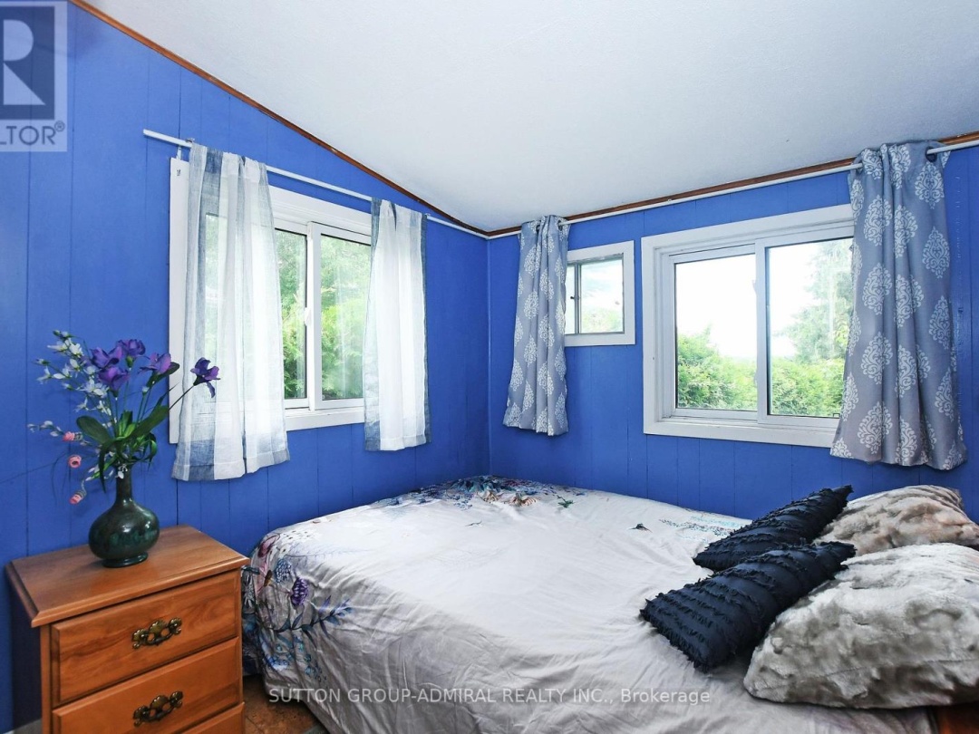 70 ANTIQUARY ROAD, Canal Lake