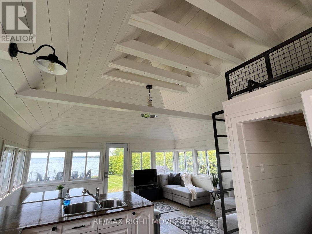 4458 Plum Point Road, Lake Simcoe