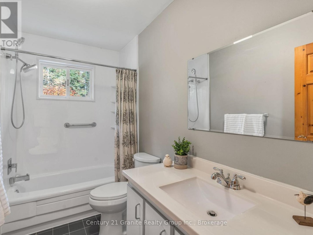 1070 GLAMORGAN ROAD, 