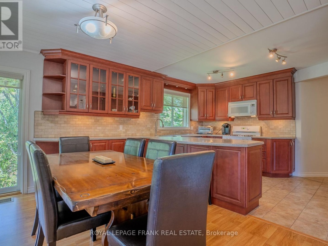 41 Pirates Glen Drive, Pigeon Lake