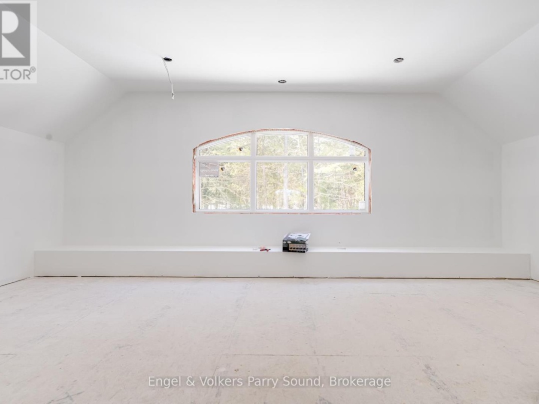 16 Lake Forest Drive, McDougall