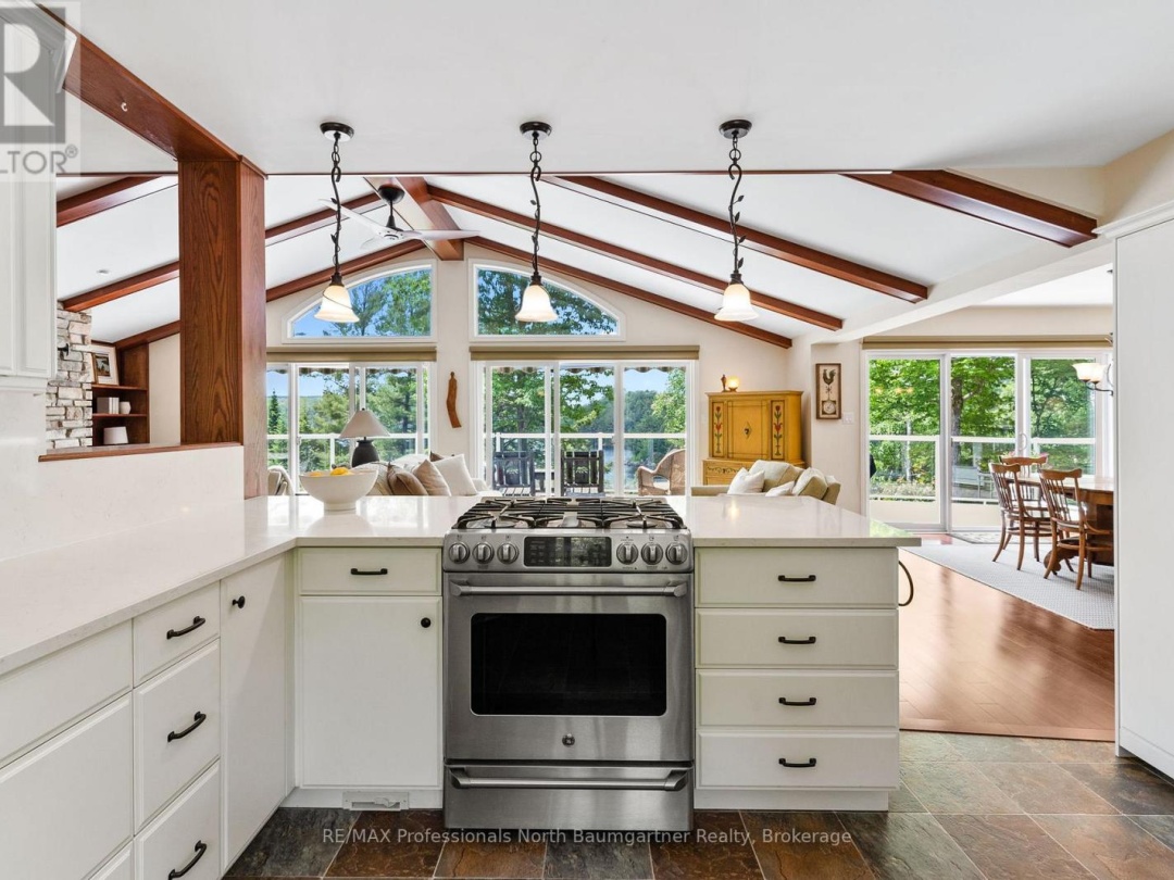 1132 TRAPLINE TRAIL, 