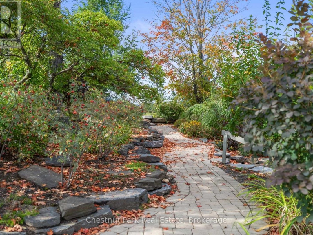 5521 GRANDVIEW SIGNATURE DRIVE, 