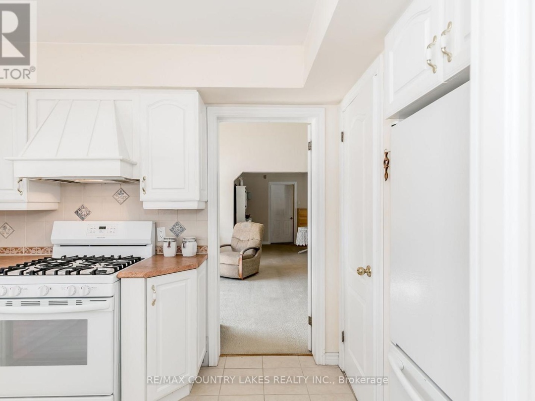 98 TURTLE PATH, Lake Simcoe