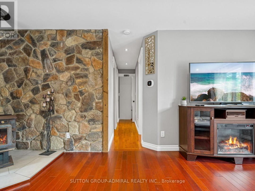 1023 Kirkpatrick Lane, Lake Muskoka