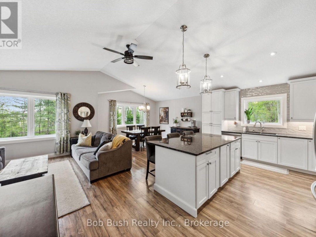 4 Davis Drive, Georgian Bay
